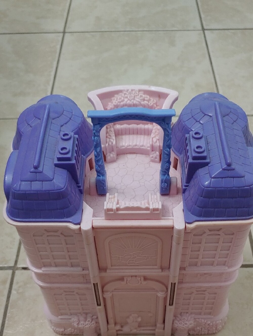 Vintage 00s Fisher-Price Pink Townhouse Dollhouse - Picture 3 of 6